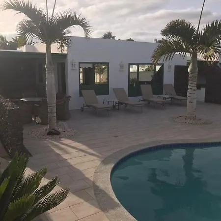 Lazy Daze Villa